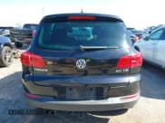 ✅ 2012 Volkswagen Tiguan LE • VIN: WVGAV7AX1CW557250 • Лот: 42300694. Опубликован ранее на IAAI с пробегом 122 310 миль. Бесплатный доступ к архиву аукционных продаж из США и подробный отчёт об истории автомобиля на DreamBid. Изображение 16.