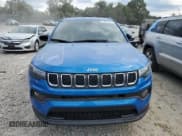 ✅ 2025 Jeep Compass Latitude • VIN: 3C4NJDBN6ST538887 • Lot: 70987035. Wystawiony na Copart z przebiegiem 7 188 mil. Bezpłatny archiwum sprzedaży aukcyjnych z USA i szczegółowy raport historii pojazdu na DreamBid. Zdjęcie 5.