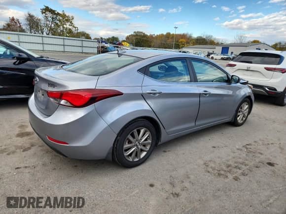 2015 Hyundai Elantra SE с VIN 5NPDH4AE3FH608537, выставлен на аукционе Copart как лот 86832095 с пробегом 50 059 миль миль и Списание • Salvage title. История ставок и продаж доступна на DreamBid. Изображение 3.