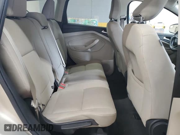 ✅ 2018 Ford Escape SE • VIN: 1FMCU9GDXJUC35817 • Lot: 82746185. Wystawiony na Copart z przebiegiem 59 003 mil. Bezpłatny archiwum sprzedaży aukcyjnych z USA i szczegółowy raport historii pojazdu na DreamBid. Zdjęcie 11.