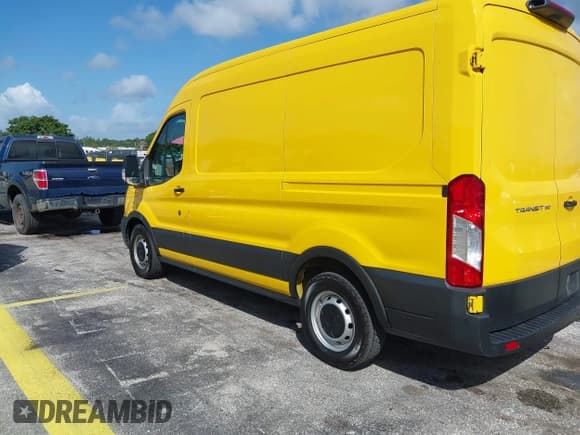 ✅ 2020 Ford Transit Cargo • VIN: 1FTYE1C88LKA55560 • Лот: 43374904. Опубликован ранее на IAAI с пробегом 57 663 миль. Бесплатный доступ к архиву аукционных продаж из США и подробный отчёт об истории автомобиля на DreamBid. Изображение 3.
