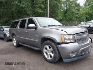 ✅ 2008 Chevrolet Suburban LTZ • VIN: 3GNFK16358G118958 • Lot: 42622511. Listed on IAAI with 209,892 mi. Free auction sales archive from the USA and detailed vehicle history report at DreamBid. Image 1.