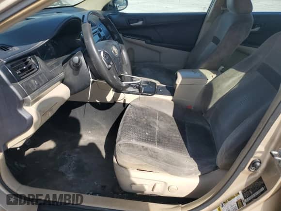 2012 Toyota Camry L z VIN 4T4BF1FK4CR245338, wystawiony jako Copart lot #89909825 z przebiegiem 204 171 mil mil oraz Czysty tytuł • Clean title. Historia ofert i sprzedaży dostępna na DreamBid. Obrazek 7.