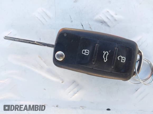 ✅ 2017 Volkswagen Jetta SE • VIN: 3VWDB7AJ2HM242998 • Lot: 43436133. Wystawiony na IAAI z przebiegiem 103 735 mil. Bezpłatny archiwum sprzedaży aukcyjnych z USA i szczegółowy raport historii pojazdu na DreamBid. Zdjęcie 11.