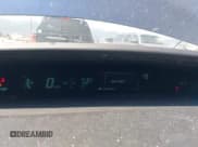 ✅ 2010 Toyota Prius III • VIN: JTDKN3DU3A0010449 • Лот: 42569752. Опубликован ранее на IAAI с пробегом 101 460 миль. Бесплатный доступ к архиву аукционных продаж из США и подробный отчёт об истории автомобиля на DreamBid. Изображение 7.