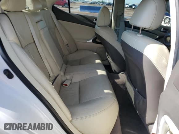 ✅ 2011 Lexus IS 350 • VIN: JTHCE5C20B5000416 • Lot: 61479965. Wystawiony na Copart z przebiegiem 147 719 mil. Bezpłatny archiwum sprzedaży aukcyjnych z USA i szczegółowy raport historii pojazdu na DreamBid. Zdjęcie 10.