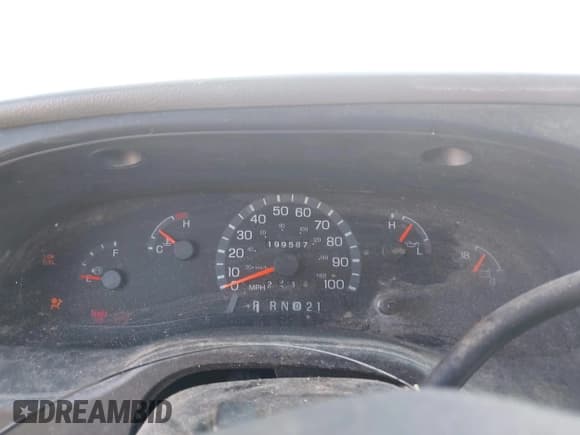 ✅ 2002 Ford Econoline Cargo Commercial • VIN: 1FTSE34L12HB06624 • Lot: 43004633. Listed on IAAI with 199,587 mi. Free auction sales archive from the USA and detailed vehicle history report at DreamBid. Image 7.