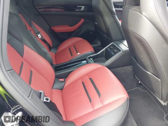 ✅ 2019 Porsche Panamera • VIN: WP0AA2A71KL100148 • Lot: 43464480. Listed on IAAI with 96,385 mi. Free auction sales archive from the USA and detailed vehicle history report at DreamBid. Image 8.