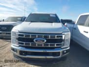 ✅ 2025 Ford F-250 XLT • VIN: 1FT7W2BTXSEC52683 • Lot: 43706385. Wystawiony na IAAI z przebiegiem 17 677 mil. Bezpłatny archiwum sprzedaży aukcyjnych z USA i szczegółowy raport historii pojazdu na DreamBid. Zdjęcie 11.