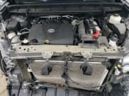 ✅ 2021 Toyota Highlander LE • VIN: 5TDBZRBH7MS546853 • Lot: 91047515. Wystawiony na Copart z przebiegiem 88 232 mil. Bezpłatny archiwum sprzedaży aukcyjnych z USA i szczegółowy raport historii pojazdu na DreamBid. Zdjęcie 17.