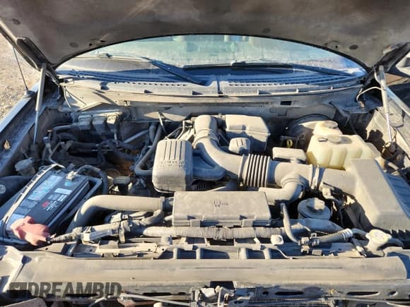 ✅ 2009 Ford F-150 XL • VIN: 1FTPW14VX9FB29897 • Lot: 91783075. Wystawiony na Copart z przebiegiem 148 292 mil. Bezpłatny archiwum sprzedaży aukcyjnych z USA i szczegółowy raport historii pojazdu na DreamBid. Zdjęcie 11.