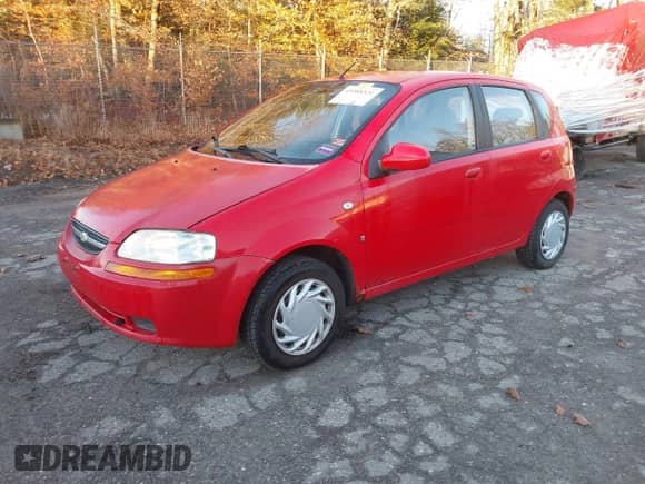 2008 Chevrolet Aveo LS z VIN KL1TD66628B101483, wystawiony jako IAAI lot #43588321 z przebiegiem 140 921 mil mil oraz . Historia ofert i sprzedaży dostępna na DreamBid. Obrazek 2.