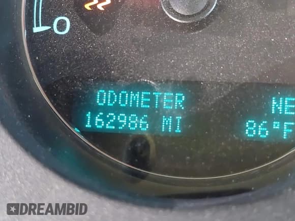 ✅ 2012 Chevrolet Suburban LT • VIN: 1GNSKJE77CR302438 • Lot: 43601904. Listed on IAAI with 162,986 mi. Free auction sales archive from the USA and detailed vehicle history report at DreamBid. Image 15.