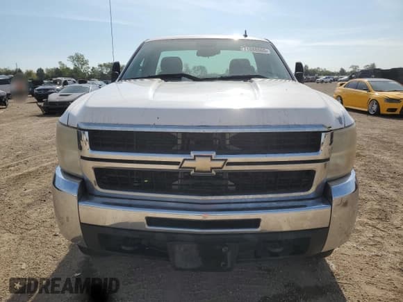✅ 2007 Chevrolet Silverado 2500HD 1LT • VIN: 1GCHK24K17E528504 • Lot: 71888565. Wystawiony na Copart z przebiegiem 187 952 mil. Bezpłatny archiwum sprzedaży aukcyjnych z USA i szczegółowy raport historii pojazdu na DreamBid. Zdjęcie 5.