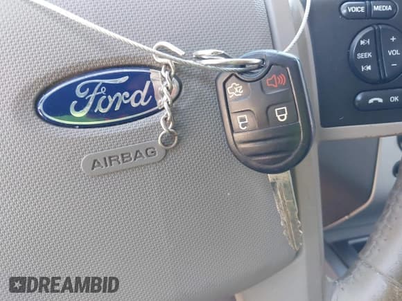 ✅ 2010 Ford Expedition SSV • VIN: 1FMJU1F52AEA43448 • Lot: 43180787. Listed on IAAI with 200,572 mi. Free auction sales archive from the USA and detailed vehicle history report at DreamBid. Image 11.