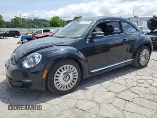 ✅ 2013 Volkswagen Beetle Fender Edition • VIN: 3VWJP7AT3DM680722 • Lot: 56591755. Listed on Copart with 162,502 mi. Free auction sales archive from the USA and detailed vehicle history report at DreamBid. Image 1.