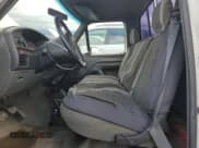 ✅ 1992 Ford F-150 • VIN: 1FTEF14Y2NLA24350 • Lot: 47398855. Wystawiony na Copart z przebiegiem 128 383 mil. Bezpłatny archiwum sprzedaży aukcyjnych z USA i szczegółowy raport historii pojazdu na DreamBid. Zdjęcie 7.