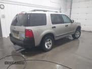 ✅ 2005 Ford Explorer XLS • VIN: 1FMZU72KX5ZA62426 • Лот: 43687469. Опубликован ранее на IAAI с пробегом 199 154 миль. Бесплатный доступ к архиву аукционных продаж из США и подробный отчёт об истории автомобиля на DreamBid. Изображение 4.