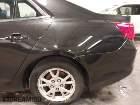 2014 Chevrolet Malibu LS z VIN 1G11A5SL8EF191539, wystawiony jako IAAI lot #42921516 z przebiegiem 129 684 mil mil oraz . Historia ofert i sprzedaży dostępna na DreamBid. Obrazek 20.