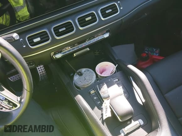 ✅ 2022 Mercedes-Benz GLS 450 • VIN: 4JGFF5KE8NA778235 • Lot: 43525894. Listed on IAAI with 32,837 mi. Free auction sales archive from the USA and detailed vehicle history report at DreamBid. Image 11.