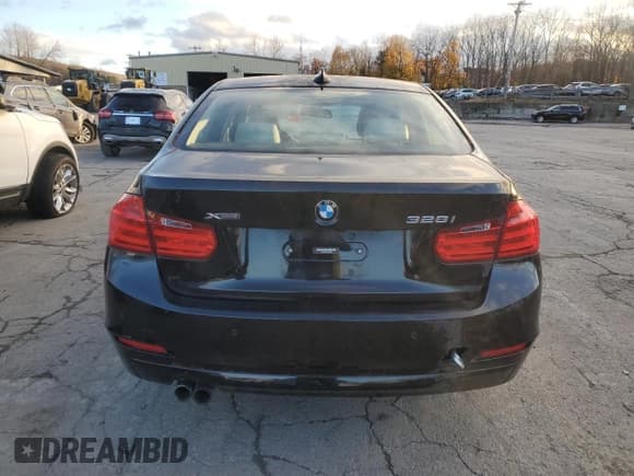✅ 2015 BMW 3 Series 328i xDrive • VIN: WBA3B5C58FF960486 • Lot: 92482545. Listed on Copart with 163,342 mi. Free auction sales archive from the USA and detailed vehicle history report at DreamBid. Image 6.