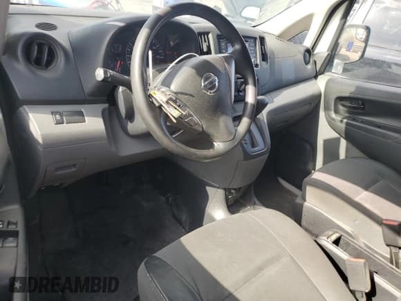 ✅ 2018 Nissan NV200 S • VIN: 3N6CM0KN5JK699594 • Lot: 62077855. Wystawiony na Copart z przebiegiem 181 582 mil. Bezpłatny archiwum sprzedaży aukcyjnych z USA i szczegółowy raport historii pojazdu na DreamBid. Zdjęcie 8.