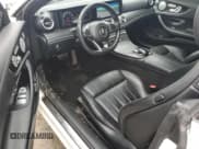 ✅ 2018 Mercedes-Benz E 400 • VIN: WDD1J6GBXJF014391 • Lot: 54881765. Wystawiony na Copart z przebiegiem 126 535 mil. Bezpłatny archiwum sprzedaży aukcyjnych z USA i szczegółowy raport historii pojazdu na DreamBid. Zdjęcie 8.