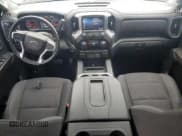 ✅ 2019 Chevrolet Silverado 1500 RST • VIN: 1GCRYEED4KZ208499 • Lot: 82109795. Wystawiony na Copart z przebiegiem 70 871 mil. Bezpłatny archiwum sprzedaży aukcyjnych z USA i szczegółowy raport historii pojazdu na DreamBid. Zdjęcie 8.