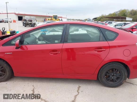 ✅ 2014 Toyota Prius Four • VIN: JTDKN3DU2E1768203 • Lot: 43824435. Listed on IAAI with 116,410 mi. Free auction sales archive from the USA and detailed vehicle history report at DreamBid. Image 15.