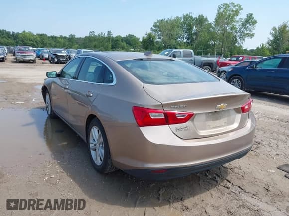 ✅ 2018 Chevrolet Malibu LT • VIN: 1G1ZD5ST1JF119358 • Lot: 42896891. Listed on IAAI with 118,570 mi. Free auction sales archive from the USA and detailed vehicle history report at DreamBid. Image 3.