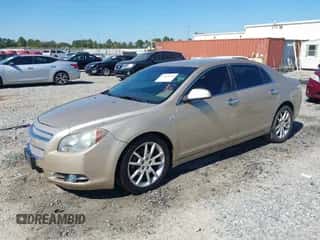 2008 Chevrolet Malibu LTZ z VIN 1G1ZK57708F279016, wystawiony jako IAAI lot #43468364 z przebiegiem 179 023 mil mil oraz . Historia ofert i sprzedaży dostępna na DreamBid. Obrazek 2.