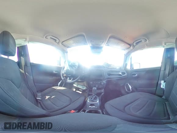 ✅ 2020 Jeep Renegade Latitude • VIN: ZACNJABBXLPL99194 • Лот: 65694555. Опубликован ранее на Copart с пробегом 74 239 миль. Бесплатный доступ к архиву аукционных продаж из США и подробный отчёт об истории автомобиля на DreamBid. Изображение 15.