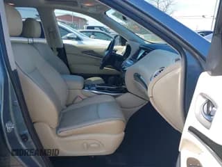 ✅ 2017 Infiniti QX60 • VIN: 5N1DL0MN0HC515505 • Lot: 43622848. Wystawiony na IAAI z przebiegiem 80 523 mil. Bezpłatny archiwum sprzedaży aukcyjnych z USA i szczegółowy raport historii pojazdu na DreamBid. Zdjęcie 5.