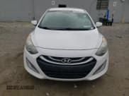 ✅ 2013 Hyundai Elantra • VIN: KMHD35LE2DU153650 • Лот: 85396225. Опубликован ранее на Copart с пробегом 166 571 миль. Бесплатный доступ к архиву аукционных продаж из США и подробный отчёт об истории автомобиля на DreamBid. Изображение 5.