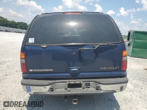 ✅ 2002 Chevrolet Suburban LT • VIN: 1GNFK16ZX2J220847 • Lot: 60745004. Wystawiony na Copart z przebiegiem 264 547 mil. Bezpłatny archiwum sprzedaży aukcyjnych z USA i szczegółowy raport historii pojazdu na DreamBid. Zdjęcie 6.