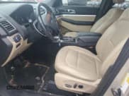 ✅ 2017 Ford Explorer XLT • VIN: 1FM5K8D82HGE29086 • Lot: 82785005. Wystawiony na Copart z przebiegiem 103 443 mil. Bezpłatny archiwum sprzedaży aukcyjnych z USA i szczegółowy raport historii pojazdu na DreamBid. Zdjęcie 7.