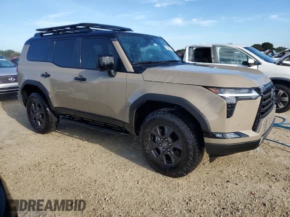 ✅ 2024 Lexus GX 550 Premium • VIN: JTJTBCDX2R5015693 • Lot: 73842274. Wystawiony na Copart z przebiegiem 803 mil. Bezpłatny archiwum sprzedaży aukcyjnych z USA i szczegółowy raport historii pojazdu na DreamBid. Zdjęcie 4.