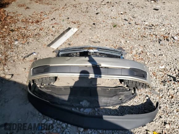 ✅ 2017 Chevrolet Suburban LT • VIN: 1GNSCHKC0HR158097 • Lot: 84901945. Listed on Copart with 123,331 mi. Free auction sales archive from the USA and detailed vehicle history report at DreamBid. Image 13.