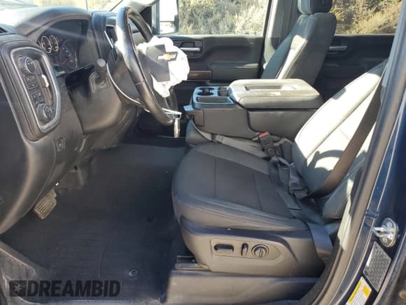 ✅ 2020 Chevrolet Silverado 2500HD LT • VIN: 1GC4YNEY5LF199327 • Lot: 89443845. Listed on Copart with 60,903 mi. Free auction sales archive from the USA and detailed vehicle history report at DreamBid. Image 7.