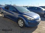 ✅ 2016 Hyundai Elantra SE • VIN: 5NPDH4AE9GH735293 • Lot: 43774556. Wystawiony na IAAI z przebiegiem 84 164 mil. Bezpłatny archiwum sprzedaży aukcyjnych z USA i szczegółowy raport historii pojazdu na DreamBid. Zdjęcie 1.