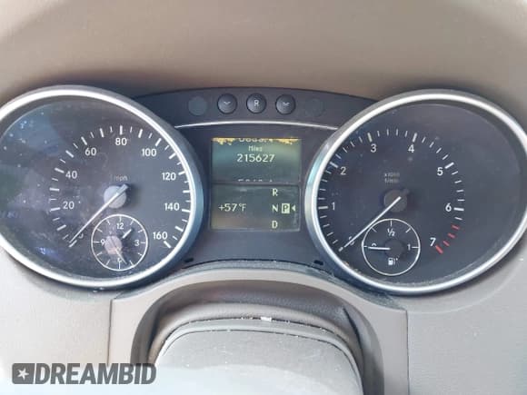 ✅ 2008 Mercedes-Benz M 350 • VIN: 4JGBB86E58A385142 • Lot: 43834541. Listed on IAAI with 215,627 mi. Free auction sales archive from the USA and detailed vehicle history report at DreamBid. Image 7.