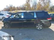 ✅ 2012 Toyota Sienna LE • VIN: 5TDKK3DC6CS196455 • Lot: 43662328. Wystawiony na IAAI z przebiegiem 155 520 mil. Bezpłatny archiwum sprzedaży aukcyjnych z USA i szczegółowy raport historii pojazdu na DreamBid. Zdjęcie 15.