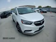 ✅ 2018 Buick Encore Preferred II • VIN: KL4CJBSM3JB717773 • Лот: 70197715. Опубликован ранее на Copart с пробегом 106 479 миль. Бесплатный доступ к архиву аукционных продаж из США и подробный отчёт об истории автомобиля на DreamBid. Изображение 14.