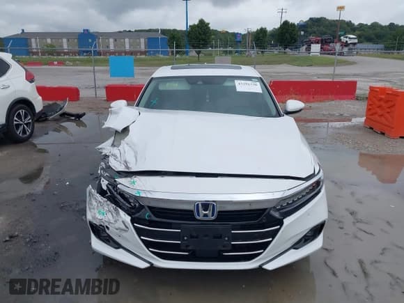 ✅ 2022 Honda Accord Touring • VIN: 1HGCV3F95NA002352 • Lot: 43291530. Listed on IAAI with 73,608 mi. Free auction sales archive from the USA and detailed vehicle history report at DreamBid. Image 12.