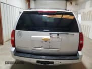 ✅ 2014 Chevrolet Suburban LT • VIN: 1GNSCJE05ER236491 • Lot: 70175244. Wystawiony na Copart z przebiegiem 216 369 mil. Bezpłatny archiwum sprzedaży aukcyjnych z USA i szczegółowy raport historii pojazdu na DreamBid. Zdjęcie 6.