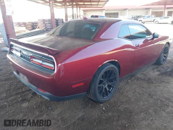 2018 Dodge Challenger R/T with VIN 2C3CDZBT2JH161089, listed as a IAAI auction lot 43316187 with 122,953 mi miles and . Bid and sale history available at DreamBid. Image 4.