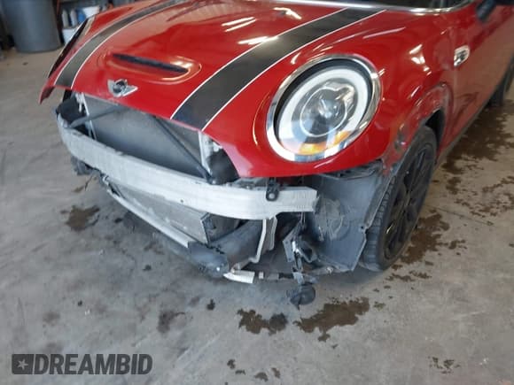 ✅ 2018 MINI Hardtop Cooper S • VIN: WMWXP7C53J2A47393 • Лот: 42393307. Опубликован ранее на IAAI с пробегом 33 797 миль. Бесплатный доступ к архиву аукционных продаж из США и подробный отчёт об истории автомобиля на DreamBid. Изображение 6.