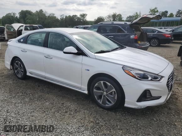 ✅ 2019 Hyundai Sonata Limited • VIN: KMHE54L2XKA093341 • Лот: 60661464. Опубликован ранее на Copart с пробегом Не указан. Бесплатный доступ к архиву аукционных продаж из США и подробный отчёт об истории автомобиля на DreamBid. Изображение 4.