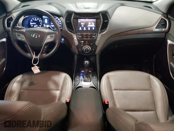 ✅ 2018 Hyundai Santa Fe 2.4L • VIN: 5XYZU3LB4JG566023 • Лот: 46704883. Опубликован ранее на Copart с пробегом 70 715 миль. Бесплатный доступ к архиву аукционных продаж из США и подробный отчёт об истории автомобиля на DreamBid. Изображение 8.