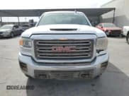 ✅ 2018 GMC Sierra 2500HD • VIN: 1GT12REY7JF202463 • Лот: 51239625. Опубликован ранее на Copart с пробегом 179 006 миль. Бесплатный доступ к архиву аукционных продаж из США и подробный отчёт об истории автомобиля на DreamBid. Изображение 5.